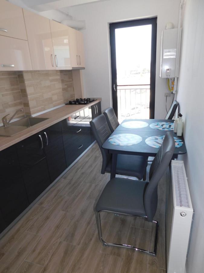 Cristian Apartment Нэводари Экстерьер фото