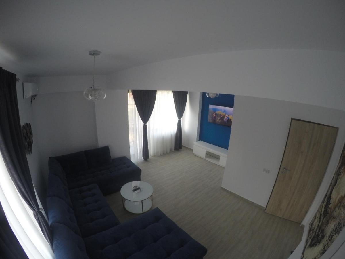 Cristian Apartment Нэводари Экстерьер фото