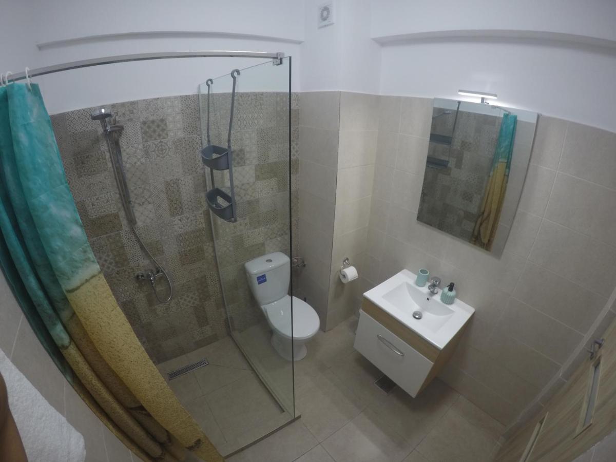 Cristian Apartment Нэводари Экстерьер фото